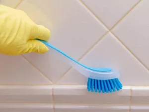 DIY cleaning tile grout